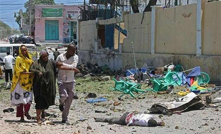 Atentado de Al Shabaab en Mogadiscio Al Shabaab mata a un joven somalí en Mogadiscio